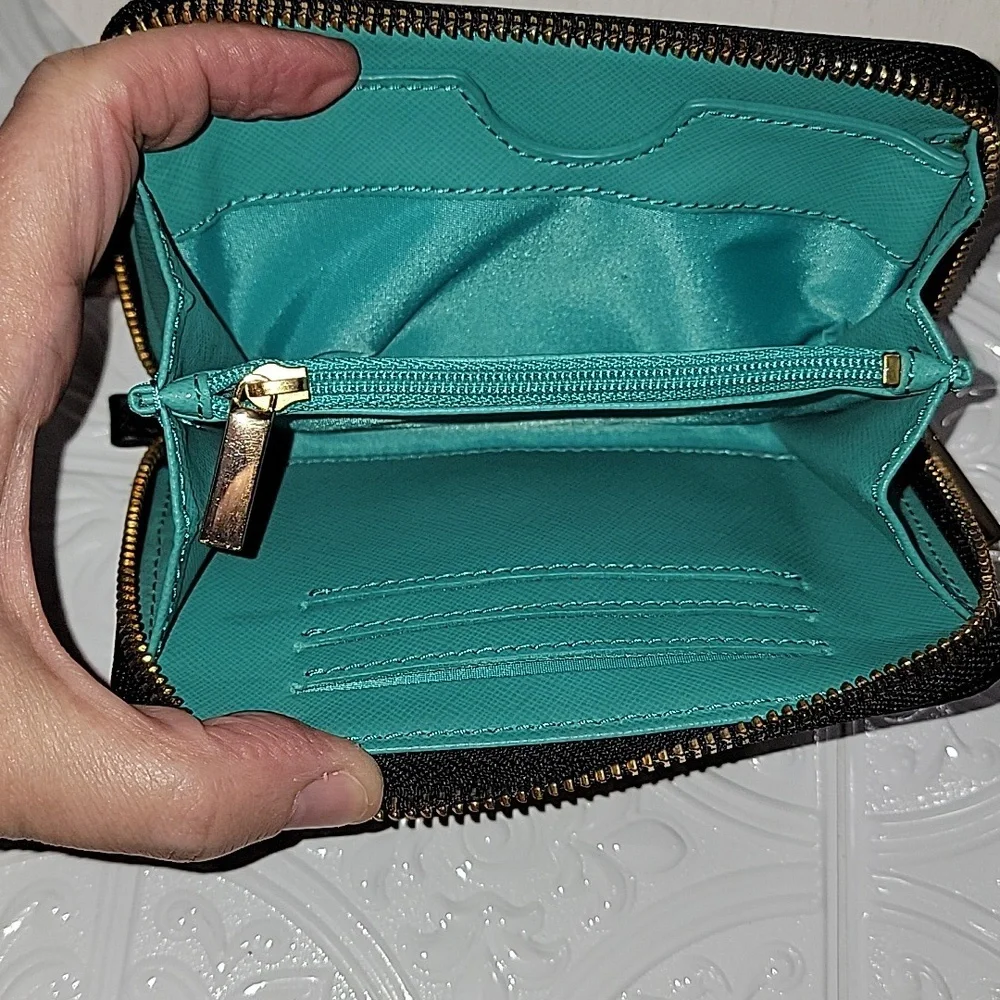Tory Burch 5w approx tory